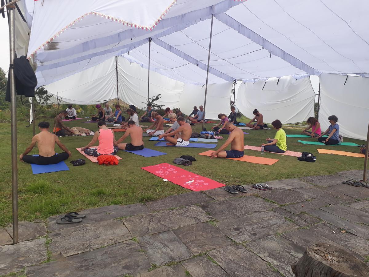 Himalayan Deurali Resort Pokhara Luaran gambar