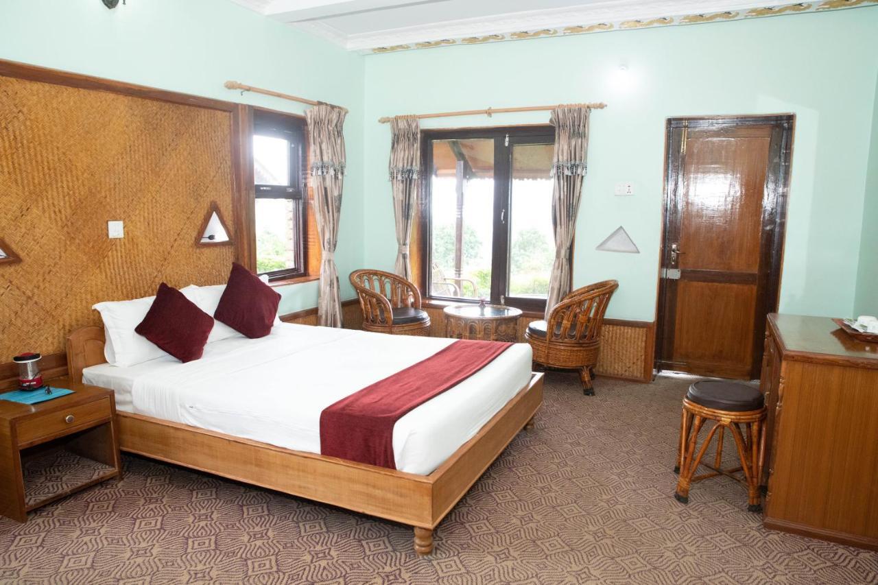 Himalayan Deurali Resort Pokhara Luaran gambar